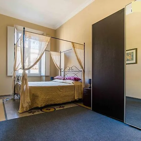 Happy House Rienzo Apartment *