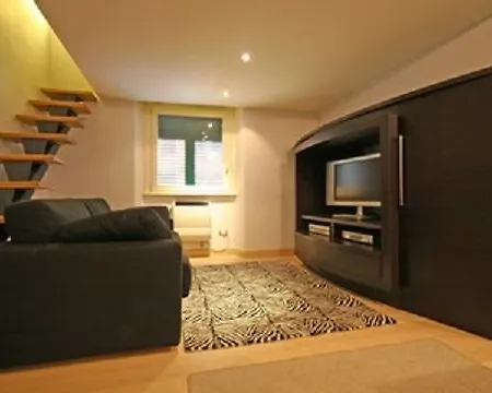 Happy House Rienzo *